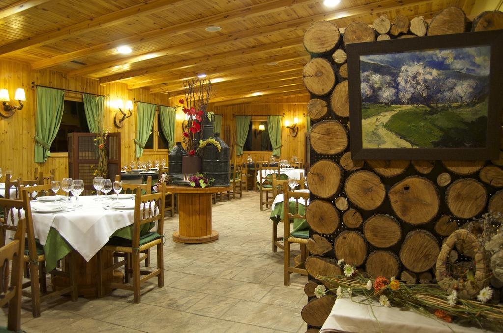 Camping Bungalow Serra De Prades Resort Vilanova de Prades Ngoại thất bức ảnh
