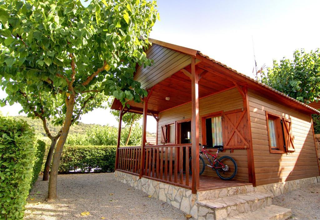 Camping Bungalow Serra De Prades Resort Vilanova de Prades Ngoại thất bức ảnh