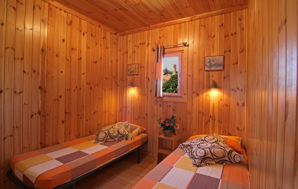 Camping Bungalow Serra De Prades Resort Vilanova de Prades Phòng bức ảnh