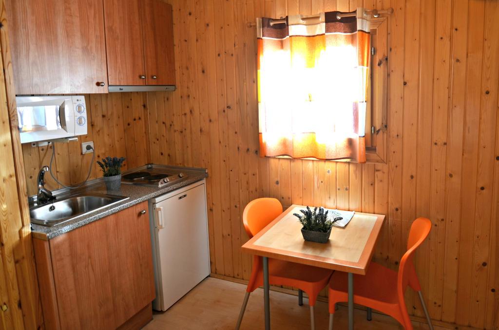 Camping Bungalow Serra De Prades Resort Vilanova de Prades Ngoại thất bức ảnh