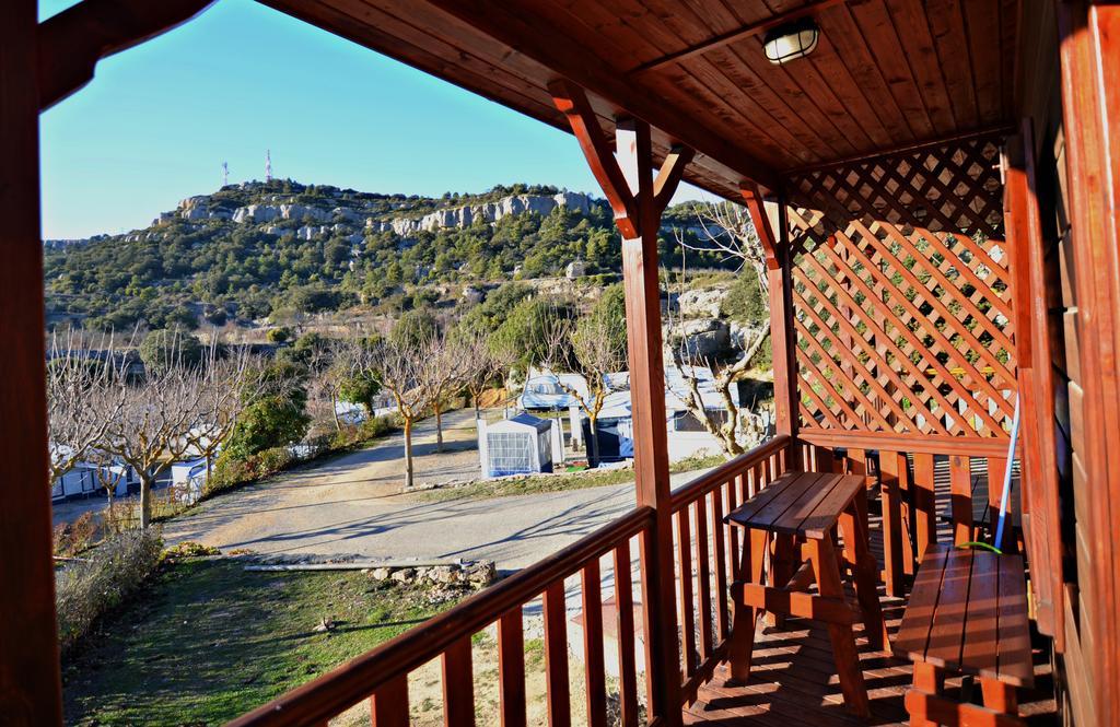 Camping Bungalow Serra De Prades Resort Vilanova de Prades Ngoại thất bức ảnh