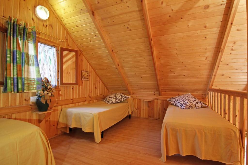 Camping Bungalow Serra De Prades Resort Vilanova de Prades Ngoại thất bức ảnh